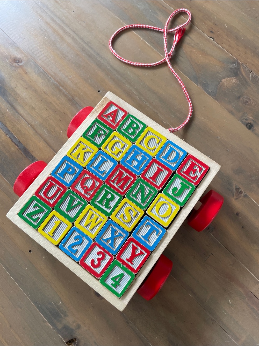 Melissa & Doug Classic Wooden Block Cart